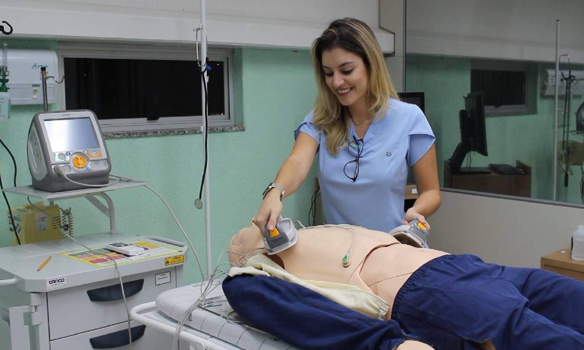Com nota máxima no MEC, FAMINAS BH oferece formação médica voltada à inovação, prática clínica e humanização no cuidado à saúde 