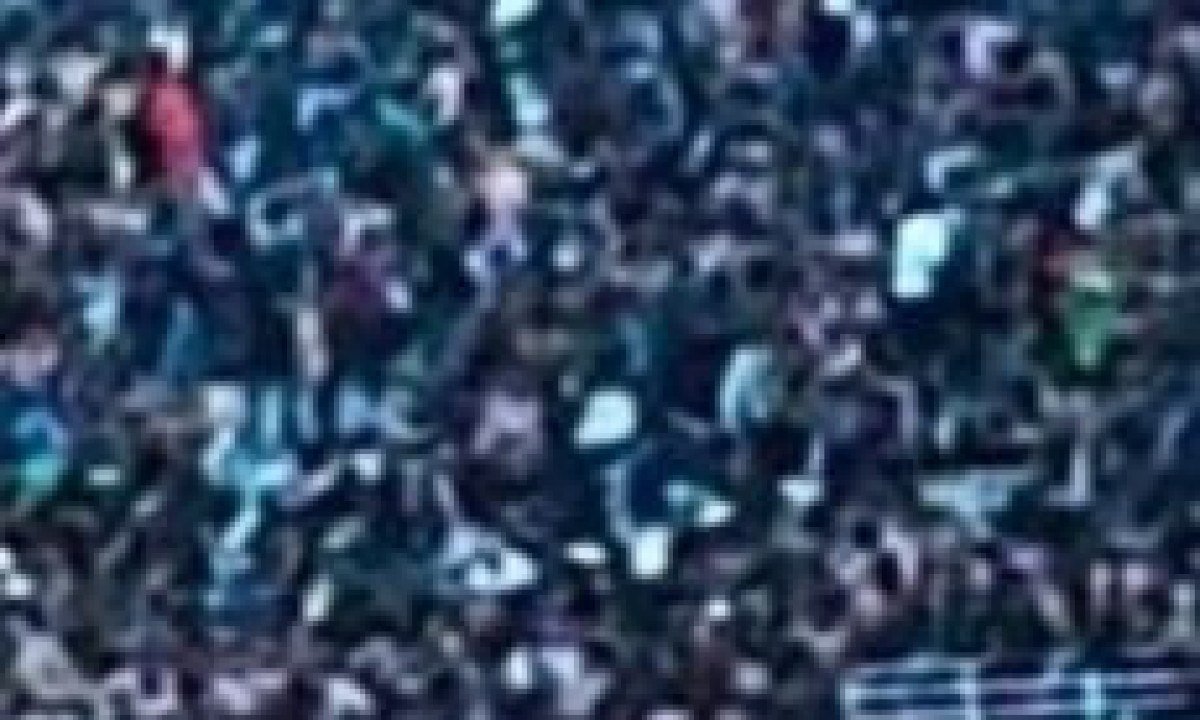Arquibancada cede em jogo na Argélia; três morrem e dezenas ficam feridos -  (crédito: No Ataque Internacional)