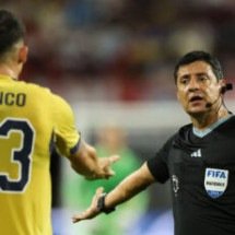 Fifa exibe visão dos árbitros na Copa do Mundo de Clubes, mas evita lances controversos - No Ataque Internacional