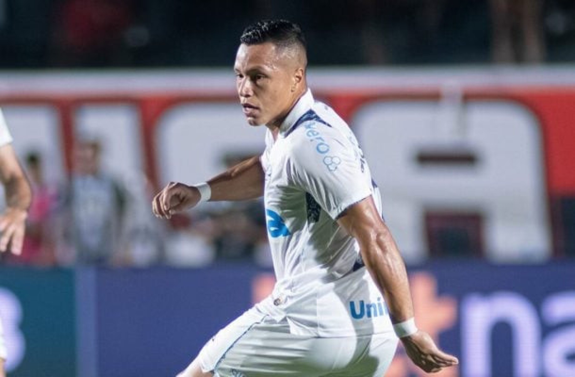 Grêmio deve pagar multa para ter Marlon contra o Cruzeiro Grêmio deve pagar multa para ter Marlon contra o Cruzeiro
