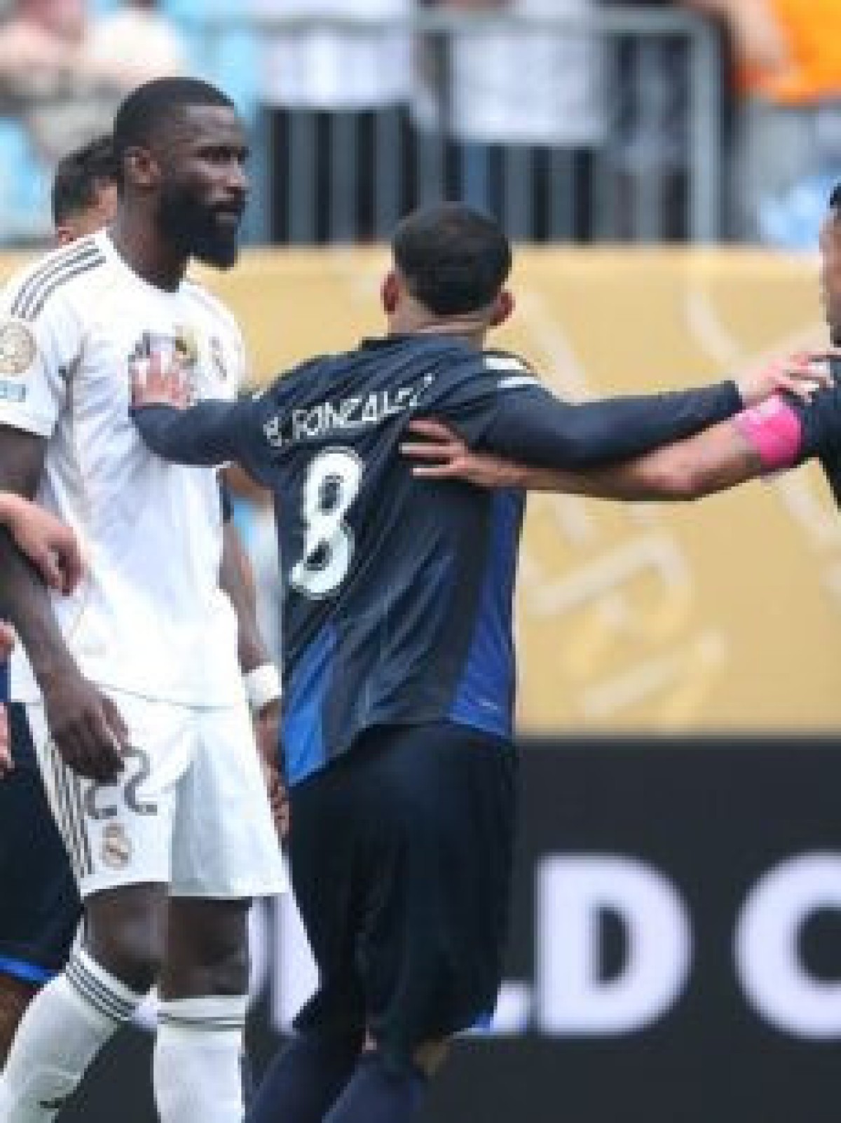 Jogador do Pachuca nega racismo contra Rudiger, do Real Madrid, em jogo do Mundial - No Ataque Internacional