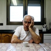 BH registra quase 10 mil casos de violência contra idosos em 2025 - Reprodução/GettyImages