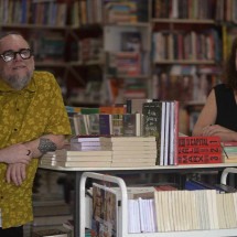 Livrarias de rua promovem eventos e movimentam a cena literária de BH