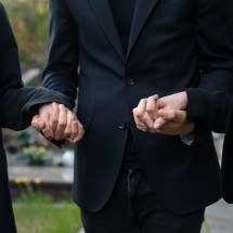 Luto: silêncio que pede escuta e acolhimento - FreePik