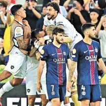 Um resgate na Copa do Mundo de Clubes que tem de ser seguido - Frederic J. Brown / AFP