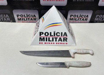 A vítima, de 34 anos, teve dois cortes próximo ao pescoço e teve que ser atendida no Hospital de Manhuaçu -  (crédito: PMMG / Reprodução)