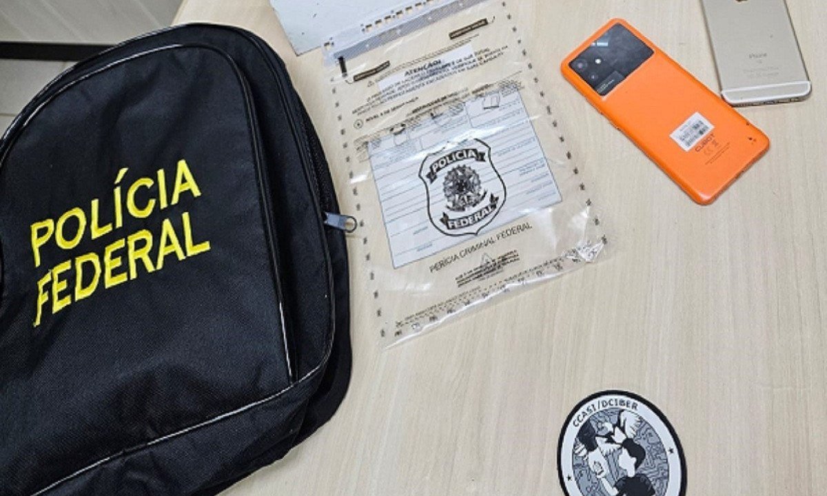 Mandado foi cumprido na manhã desta terça-feira. Celulares foram apreendidos -  (crédito: PF)