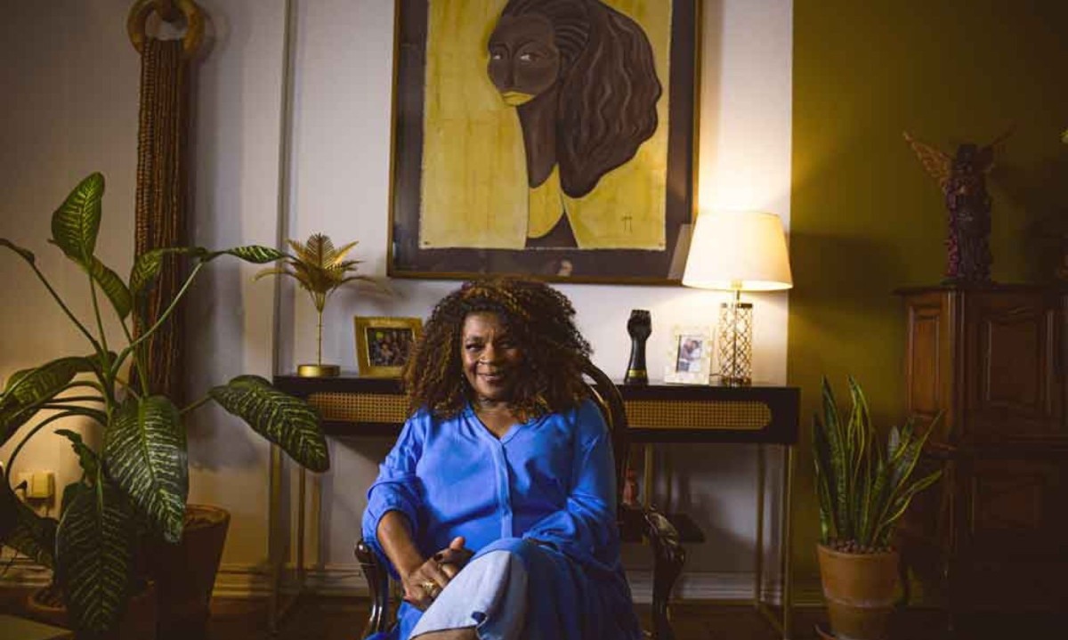 Zezé Motta apresenta a peça "Vou fazer de mim um mundo" até 14 de julho no Centro Cultural Banco do Brasil, na Praça da Liberdade -  (crédito: Raphael Dias/Globo)