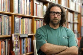 Poeta refugiado denuncia "cancelamento" de autores pró-Palestina na Europa