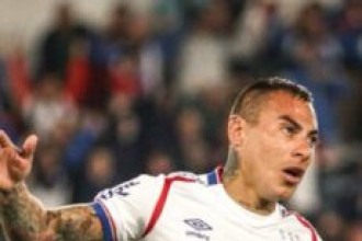 Eduardo Vargas vai deixar o Nacional-URU, diz dirigente
