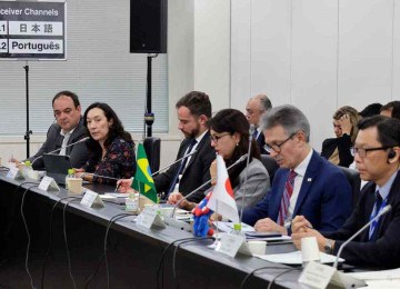 Romeu Zema apresentou oportunidades de investimento em minerais críticos durante evento na sede da Jogmec, em Tóquio -  (crédito: Divulgação)