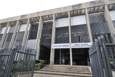 O TCE é o responsável pelo controle externo das contas públicas e pela análise da prestação de contas anual do governador e dos prefeitos, além da fiscalização do orçamento público e da realização de auditorias contábeis nas contas dos órgãos públicos -  (crédito: Jair Amaral/EM/D.A Press)