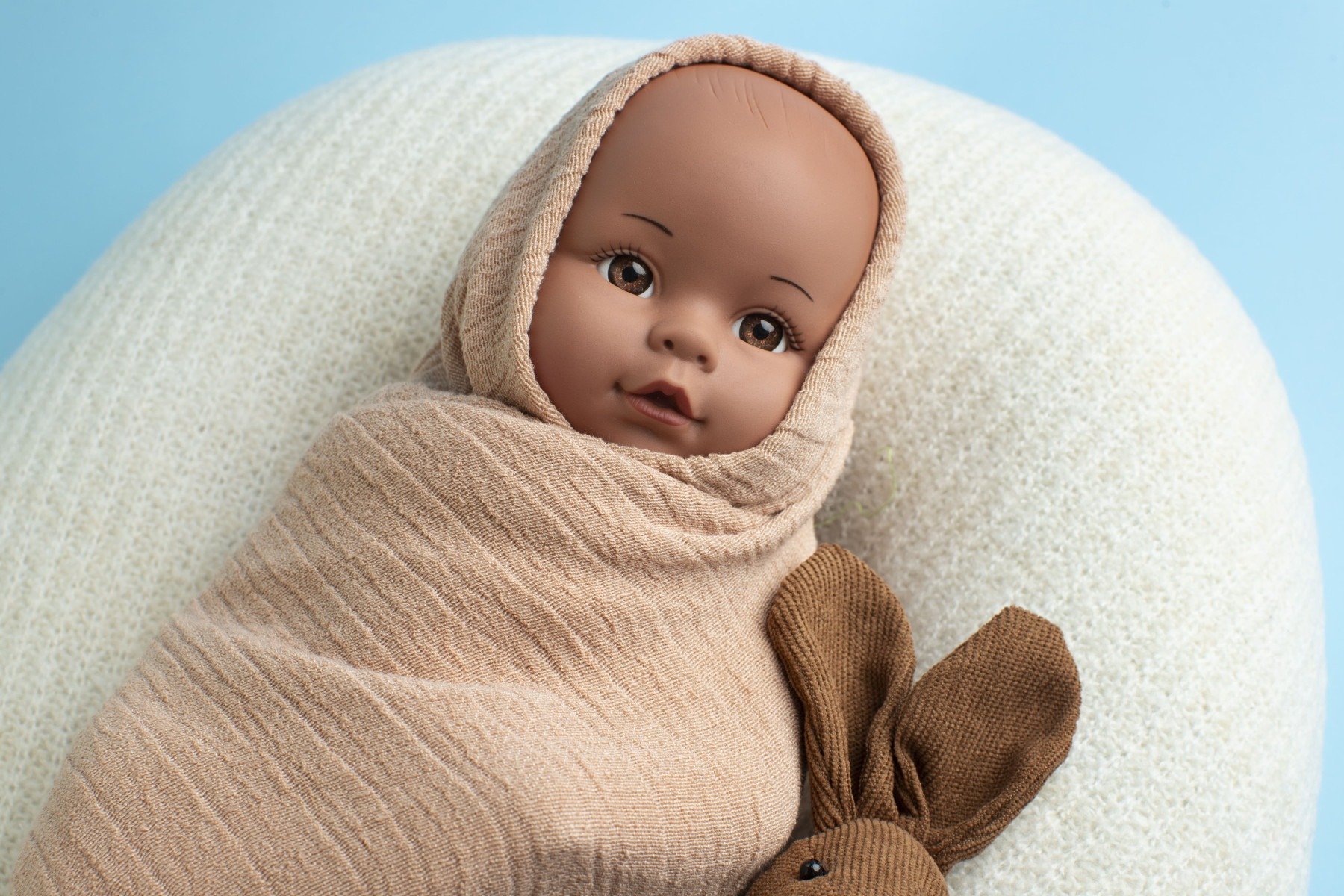 Especialista destaca uso de bebês reborn como ferramentas indispensáveis em aula - DINO