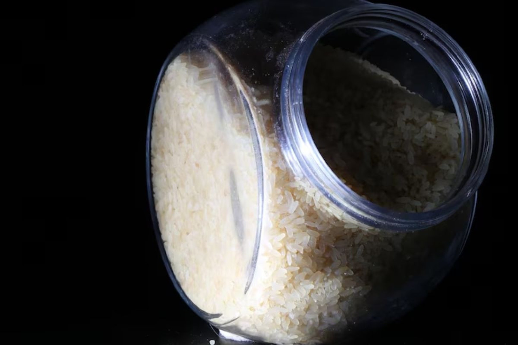 Truque do arroz é ideal para carros fechados por muito tempo ou expostos à umidade constante