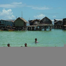 "Homens-peixe":  Povo Bajau assombra ao ficar até 10 minutos debaixo d"água - Torben Venning/Wikimedia Commons