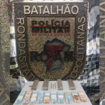 Contador do tráfico é preso com R$ 57 mil; vendas eram pela internet - Divulgação/PMMG