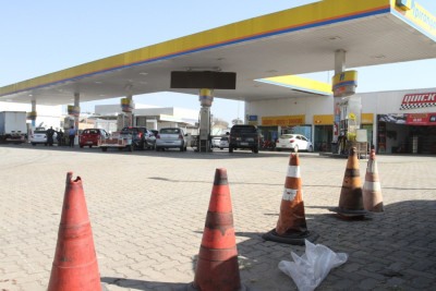 Medida do governo visa diminuir impacto do aumento do petróleo, devido aos recentes conflitos no Oriente Médio, no valor do combustível -  (crédito: Edesio Ferreira/EM/D.A Press)