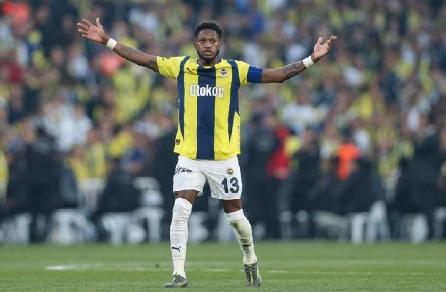 Atlético mostra interesse em Fred, mas volante vai permanecer na Turquia