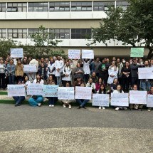 Médica sofre agressão brutal em UBS de Juiz de Fora; categoria faz protesto