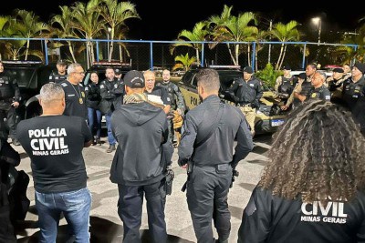 Operação deflagrada na manhã desta quinta-feira (26) prendeu três pessoas de grupo criminoso -  (crédito: PCMG/Divulgação)