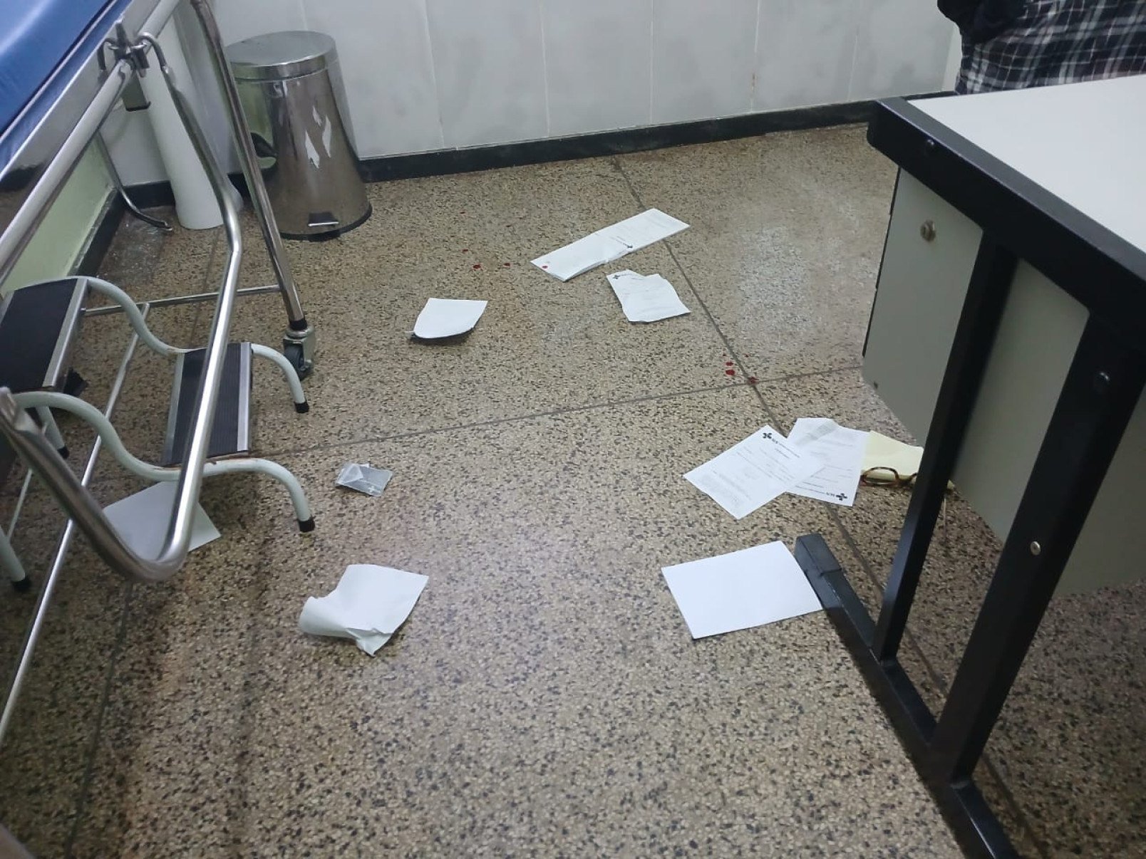 Paciente avançou sobre médica com chutes, socos e pontapés dentro da sala de consulta-Arquivo pessoal