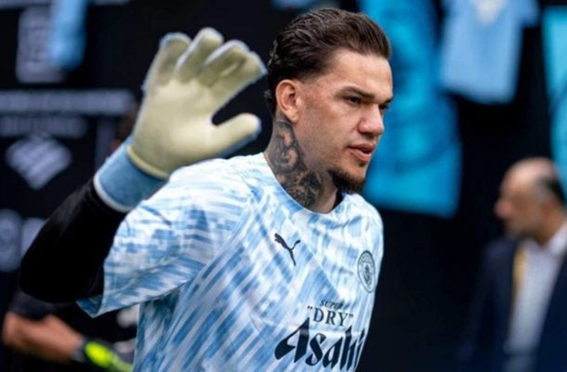 Ederson nega possibilidade de deixar o Manchester City: ‘Minha cabeça está aqui’ Ederson nega possibilidade de deixar o Manchester City: ‘Minha cabeça está aqui’
