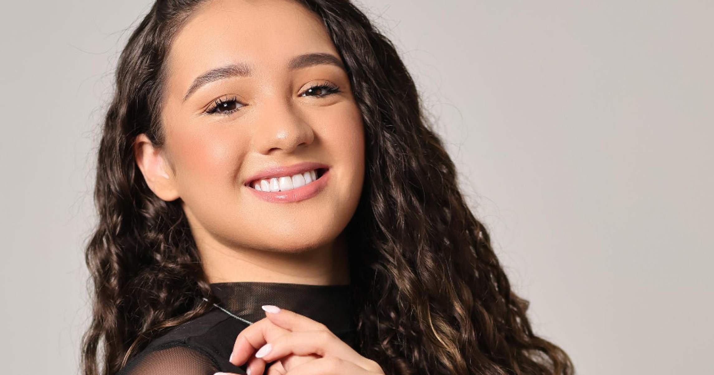 Kailane Frauches: “Passa Lá em Casa Jesus” se aproxima dos 250 milhões de views