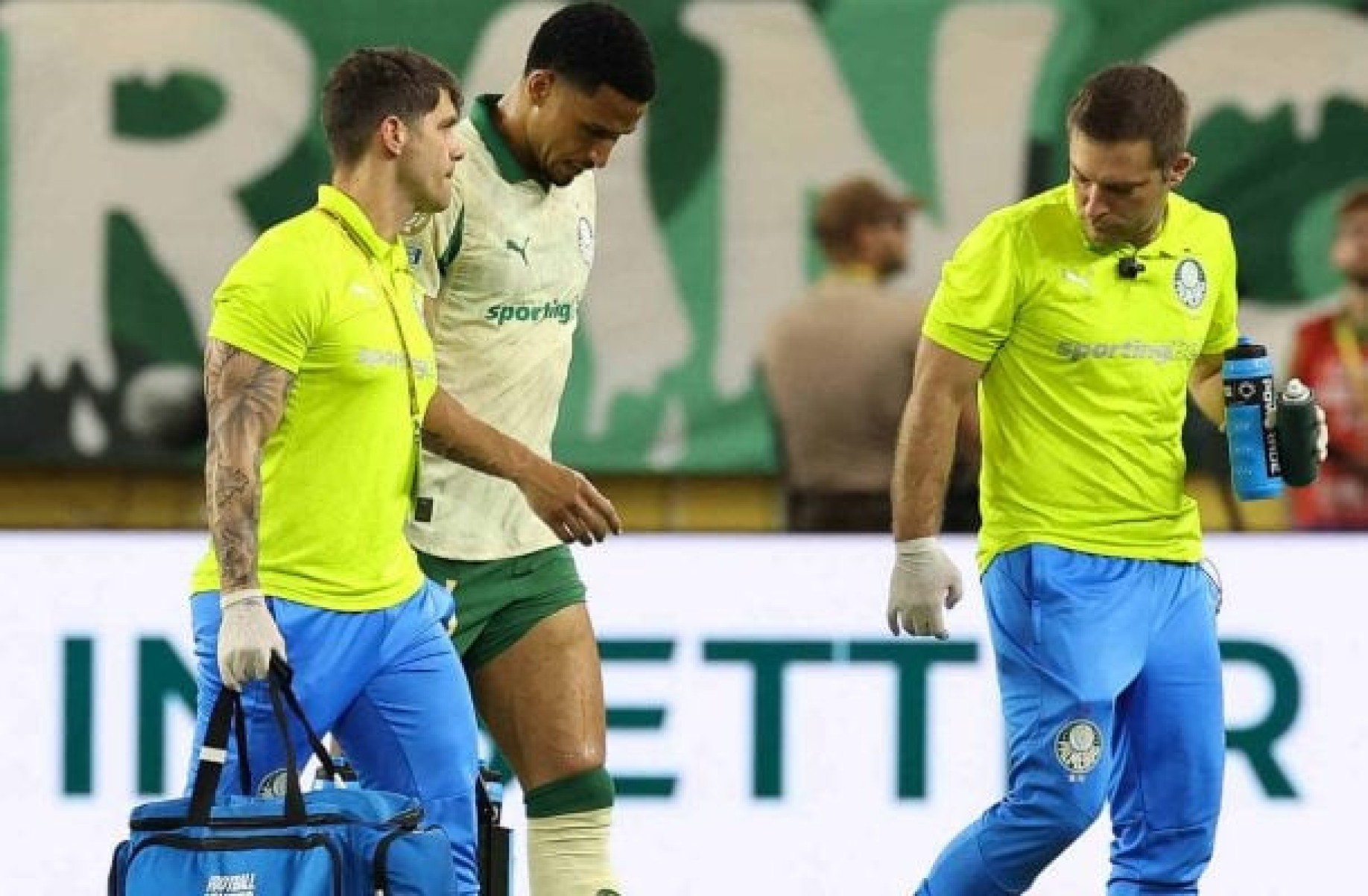Murilo se pronuncia sobre lesão em fase decisiva do Palmeiras no Mundial: ‘Momento difícil’ Murilo se pronuncia sobre lesão em fase decisiva do Palmeiras no Mundial: ‘Momento difícil’