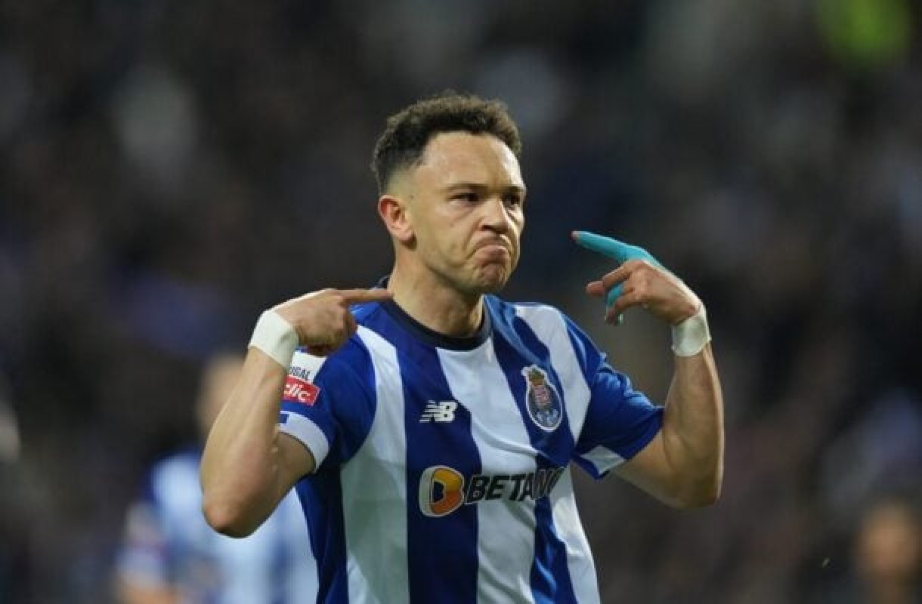 Pepê, do Porto, abre disputa entre clubes da Premier League, Turquia e Brasil