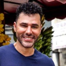 Humorista Rodrigo Sant’Anna comenta retorno de ‘Tô de Graça’: ‘A gente fica tenso’ - Reprodução do X @rodsantannareal