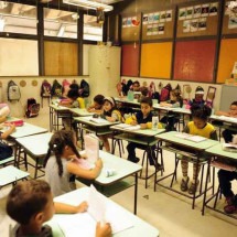 Ameaça de fim do ensino em tempo integral em escola da UFMG preocupa pais