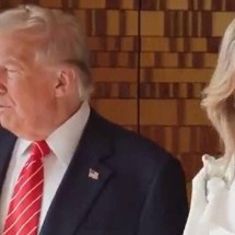 Rainha dos Países Baixos imita Donald Trump durante encontro