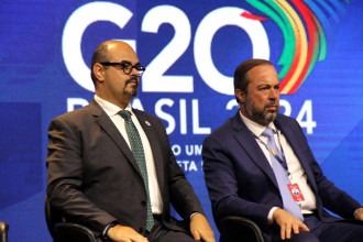 Silveira sobre aproximação de Simões e Bolsonaro: 'Em busca de likes'