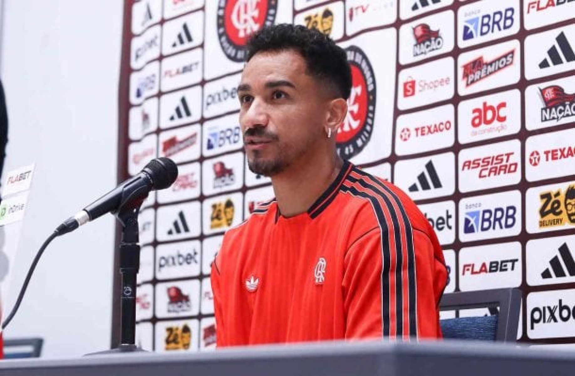 Danilo aponta que ‘individualidade’ será diferencial em Flamengo x Bayern Danilo aponta que ‘individualidade’ será diferencial em Flamengo x Bayern