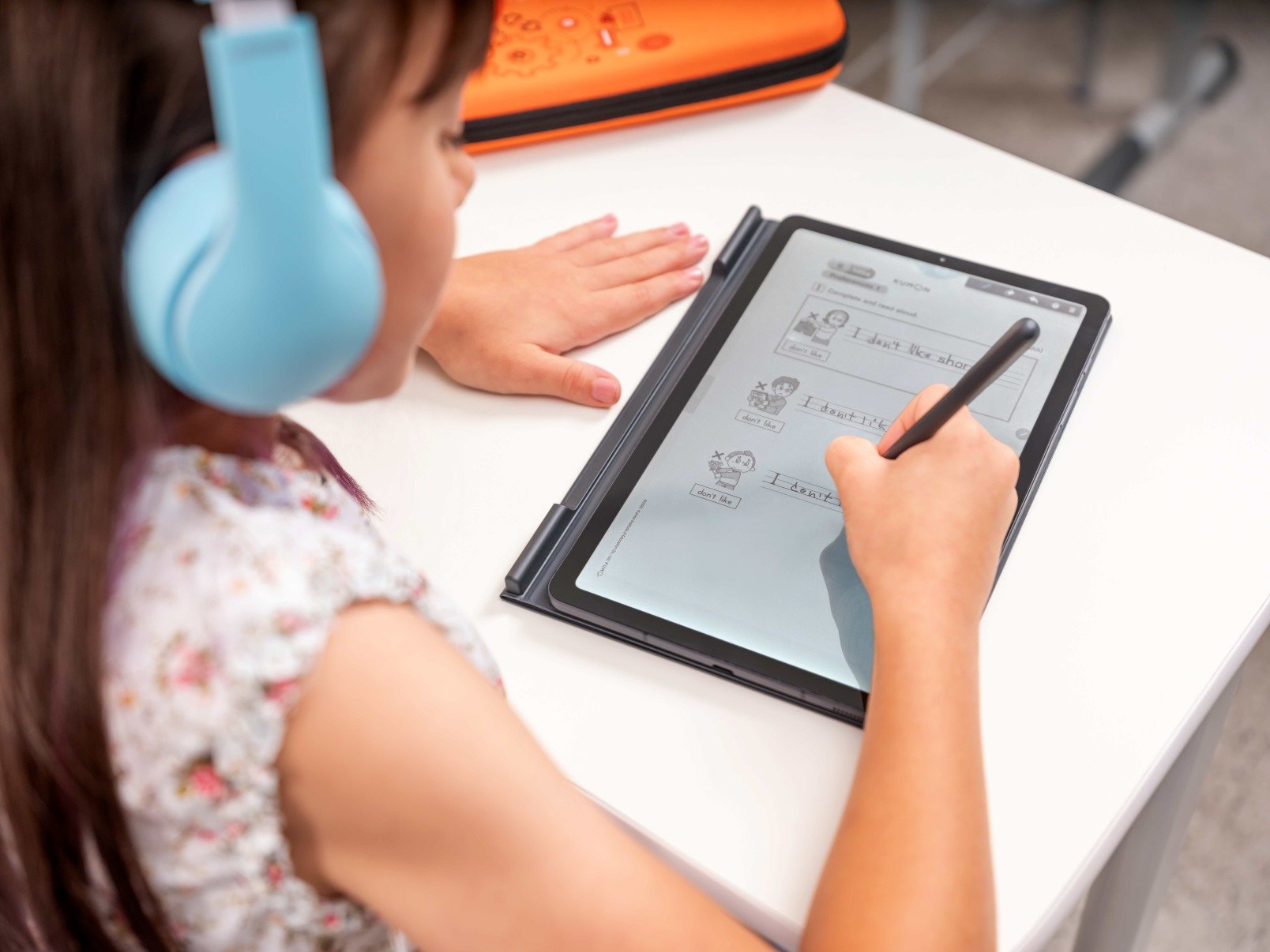 Tecnologia pode impulsionar aprendizado durante as férias - DINO