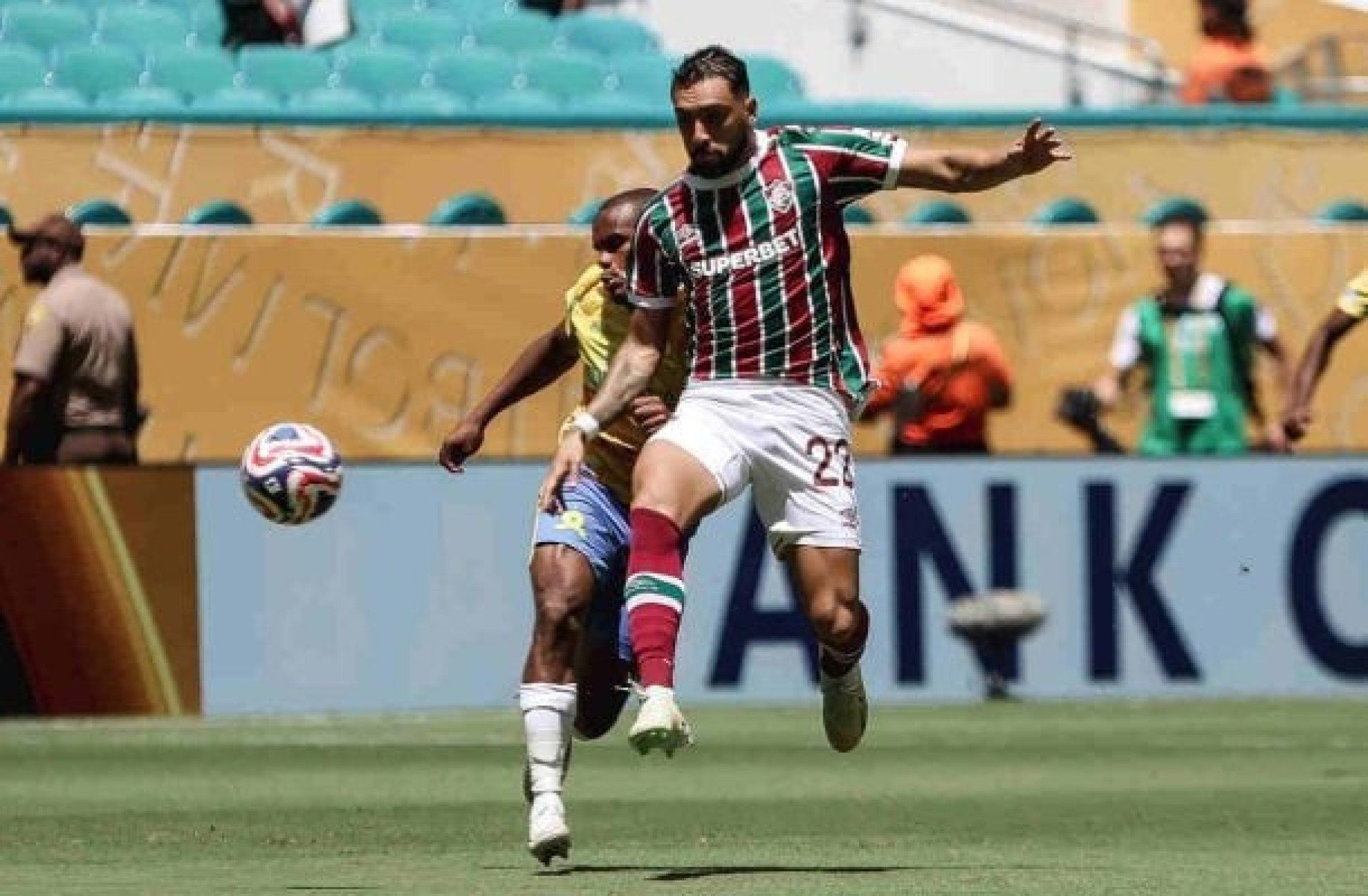 Freytes analisa adaptação ao Fluminense e ao futebol brasileiro: ‘Vou poder ajudar mais’