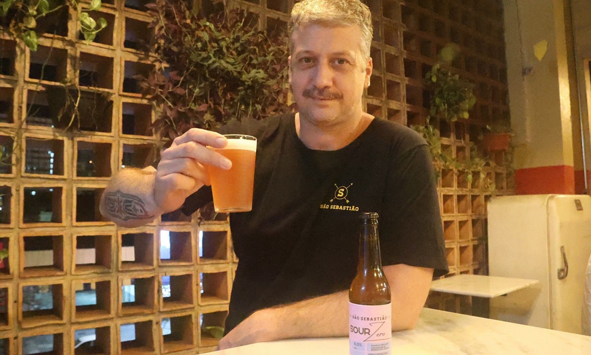 O mestre cervejeiro Augusto Franco acaba de lançar a cerveja sem álcool Sour Zero       