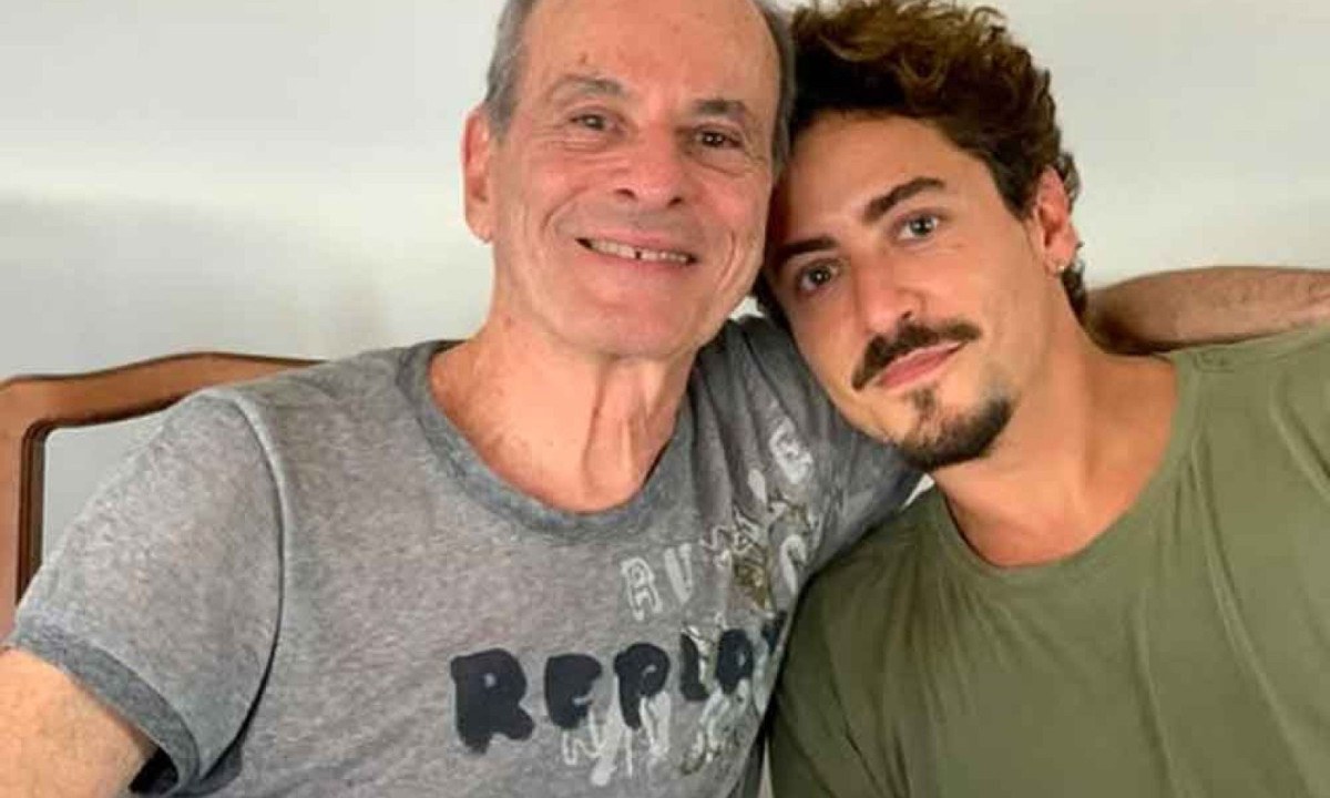 Ney Matogrosso e o ator Jesuíta Barbosa, que interpreta o cantor no filme Ney Matogrosso e o ator Jesuíta Barbosa, que interpreta o cantor no filme