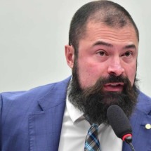 Deputado bolsonarista gasta R$ 261 mil com empresa de irmão de seu chefe de gabinete