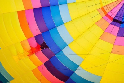 A cromoterapia é um tratamento complementar que utiliza cores para melhorar o equilíbrio entre o corpo e a mente, favorecendo o bem-estar e podendo aliviar sintomas de algumas doenças. -  (crédito: Imagem de Pexels por Pixabay)