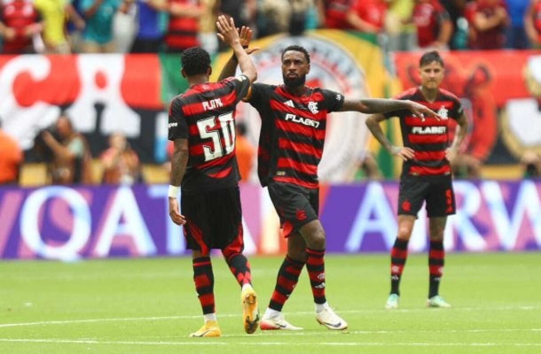 Com golaço de Gerson, Flamengo se isola como brasileiro com mais gols em Mundiais