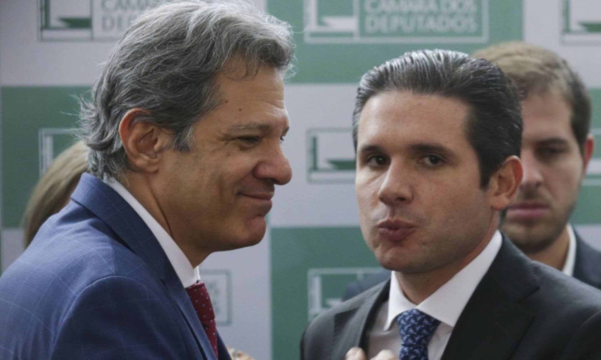Diálogo difícil: dois ministros têm problemas de relacionamento com o Parlamento -  (crédito: Platobr Politica)