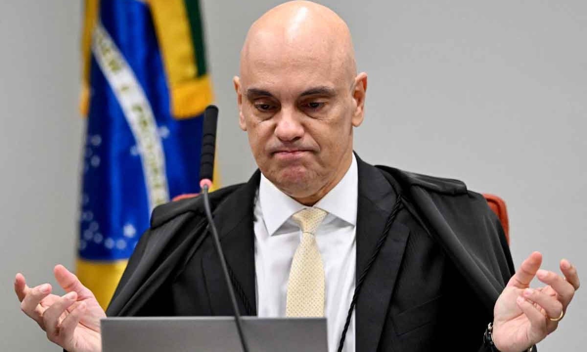 Alexandre de Moraes vai tomar que desagradará ao governo ou ao Congresso - (crédito: EVARISTO SÁ/AFP) Alexandre de Moraes vai tomar que desagradará ao governo ou ao Congresso - (crédito: EVARISTO SÁ/AFP)