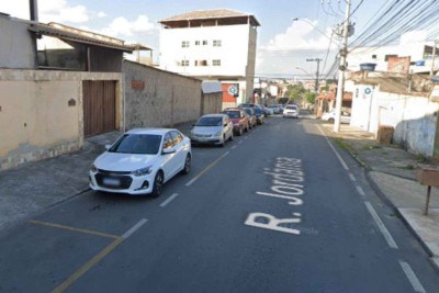 O acidente aconteceu na Rua Jordânia, no bairro Pedraa Azul de Contagem -  (crédito: Reprodução/Google Street View)