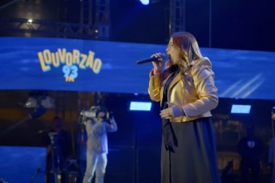 O mercado da música gospel no Brasil, ligada à religião, se consolidou como uma força cultural e de entretenimento de enorme relevância no país.  -  (crédito: Youtube/Rádio 93 - FM Gospel)