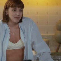 Filtro chama atenção na novela "Vale Tudo" e revigora o método tradicional de purificar água - Reprodução TV Globo 