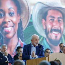 Lula chama Bolsonaro de 'frouxo' por pedir Pix e anistia por 8/1