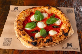 Conheça a primeira pizzaria mineira a receber selo de associação italiana
