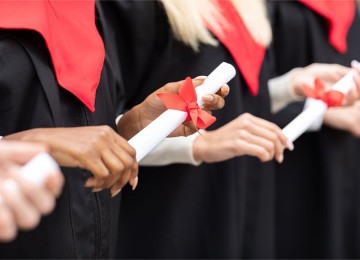 Além do ressarcimento dos valores pagos por serviços não prestados, a empresa terá que indenizar em R$ 1 mil cada jovem por danos morais -  (crédito: Reprodução / Redes Sociais)