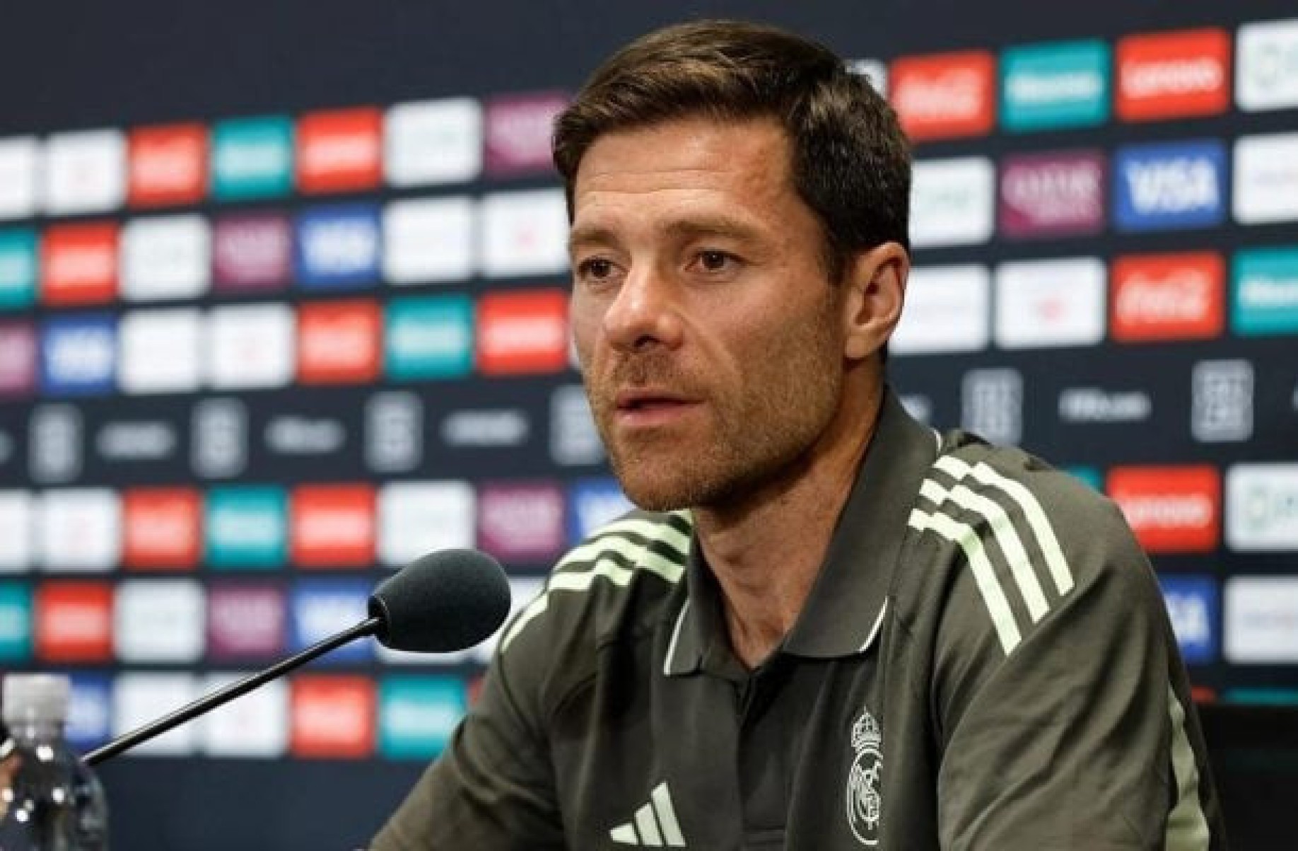 Xabi Alonso elogia Juventus e faz mistério sobre Mbappé